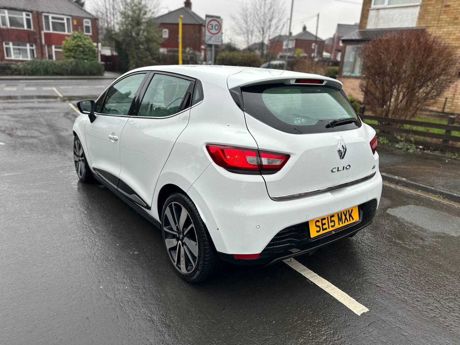 Used Renault Clio 2015 for sale - 77548617: Photo 4