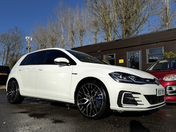 Used Volkswagen Golf 2017 for sale - 77591337: Photo