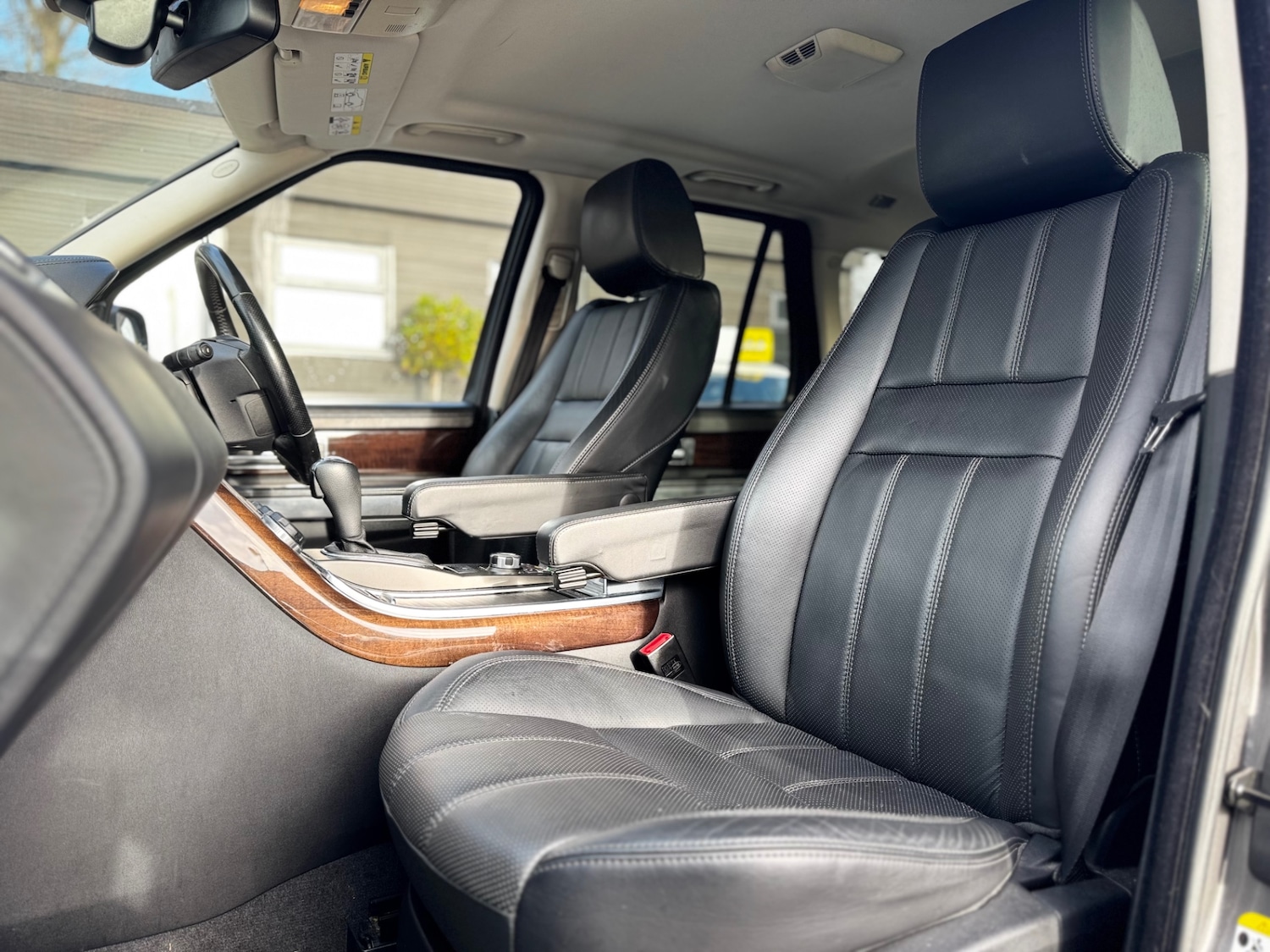 Used Land Rover Range Rover Sport 2010 for sale - 76847257: Photo 11