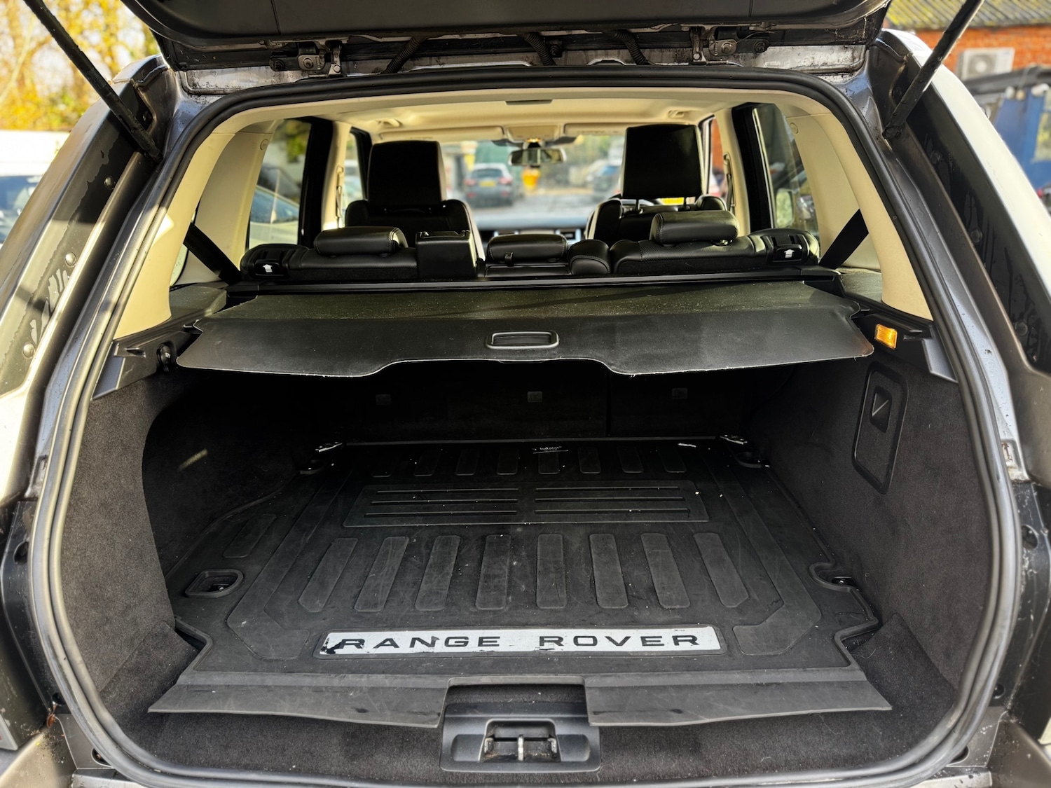 Used Land Rover Range Rover Sport 2010 for sale - 76847257: Photo 15