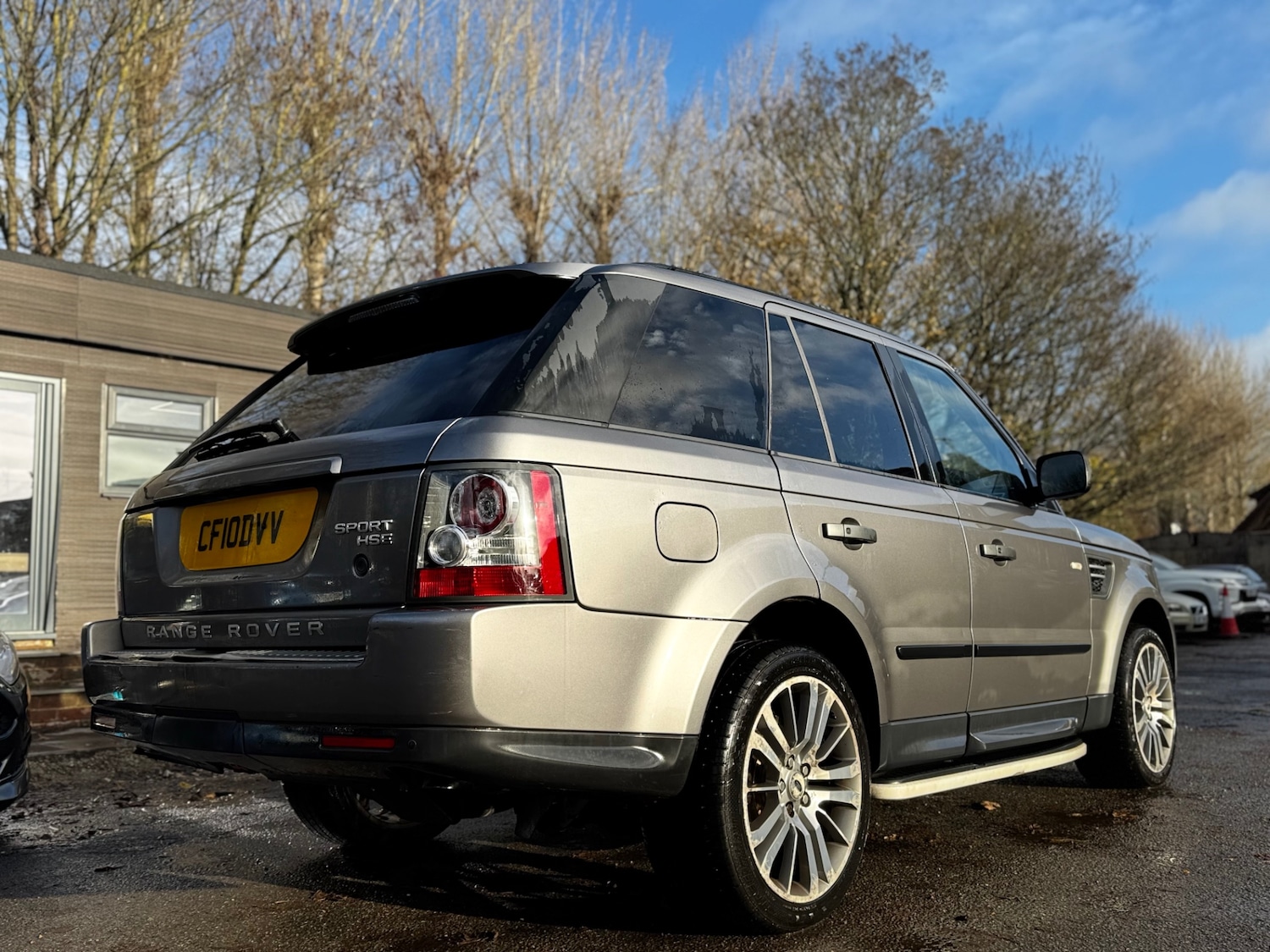 Used Land Rover Range Rover Sport 2010 for sale - 76847257: Photo 3