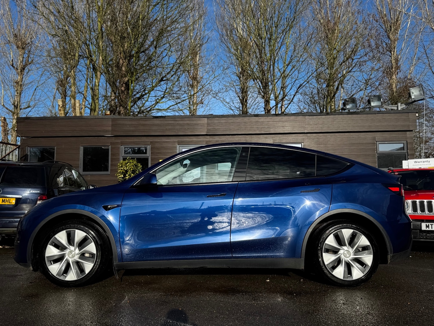 Used Tesla Model Y 2022 for sale - 77350384: Photo 2