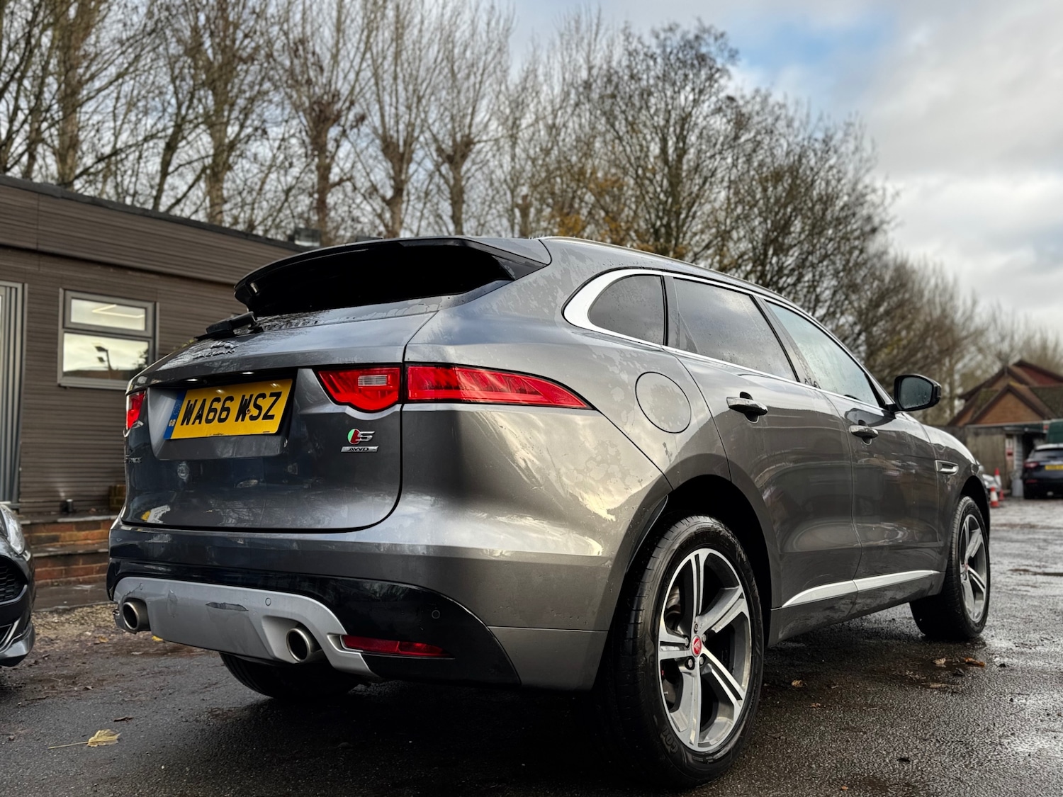 Used Jaguar F-Pace 2016 for sale - 76859922: Photo 6