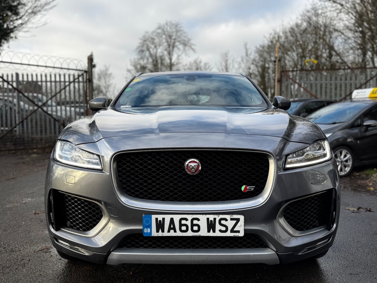 Used Jaguar F-Pace 2016 for sale - 76859922: Photo 7