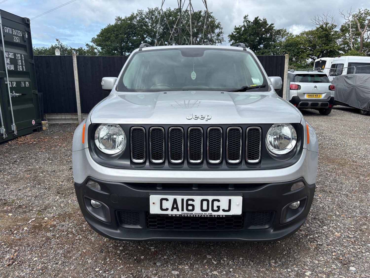 Used Jeep Renegade 2016 for sale - 76693509: Photo 2