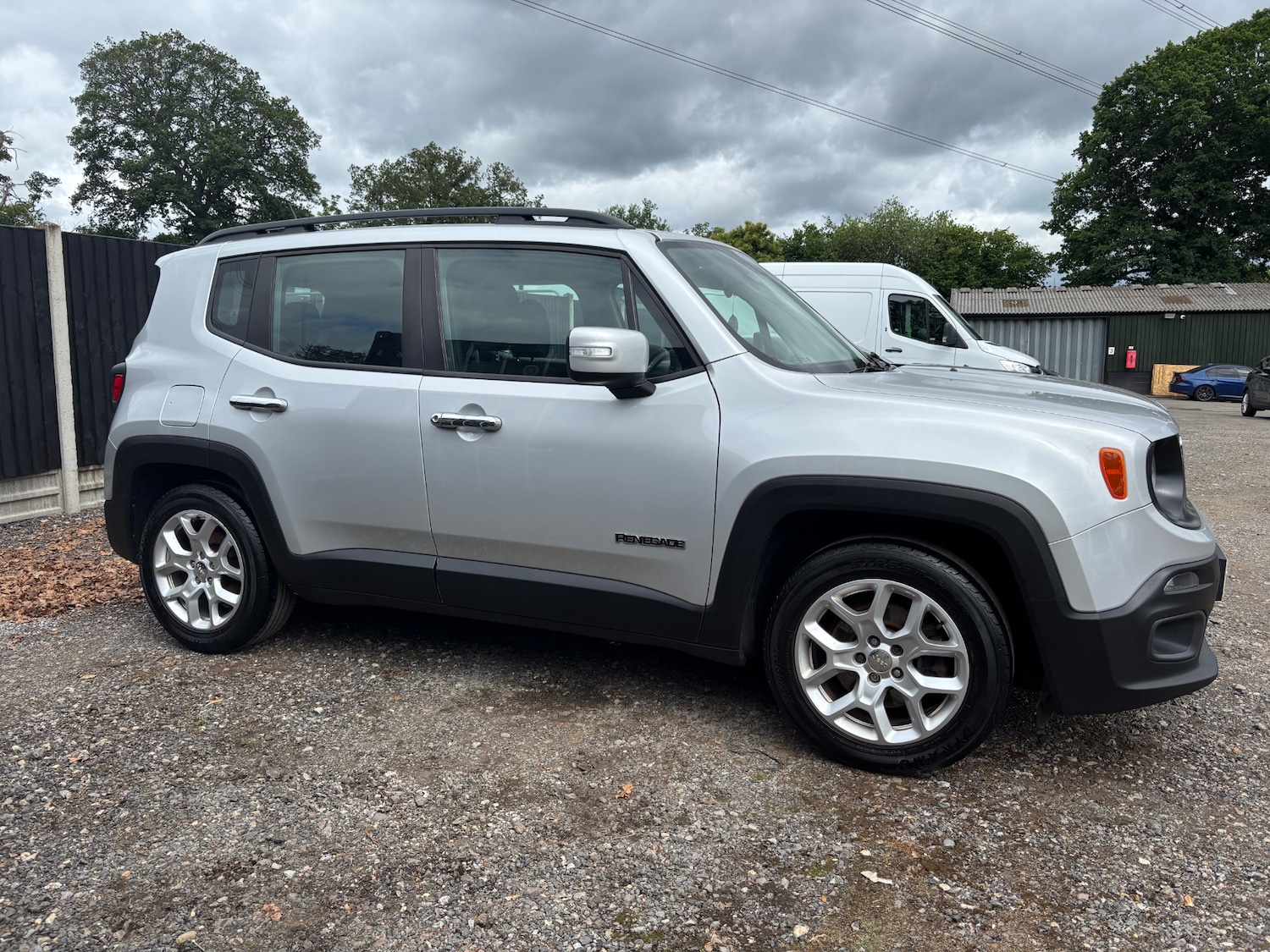 Used Jeep Renegade 2016 for sale - 76693509: Photo 4