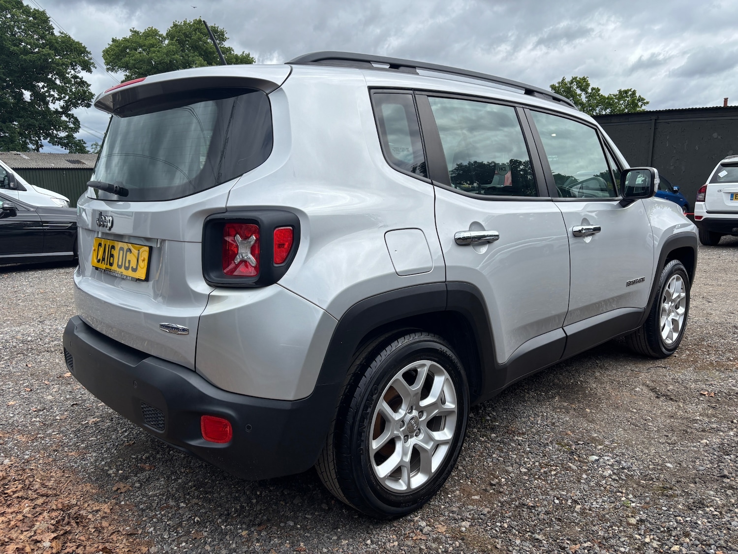Used Jeep Renegade 2016 for sale - 76693509: Photo 5