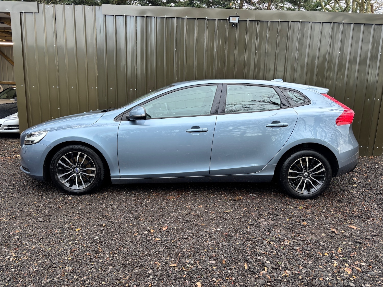 Used Volvo V40 2016 for sale - 77519706: Photo 4