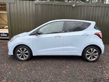 Used Hyundai i10 2020 for sale - 77114409: Photo
