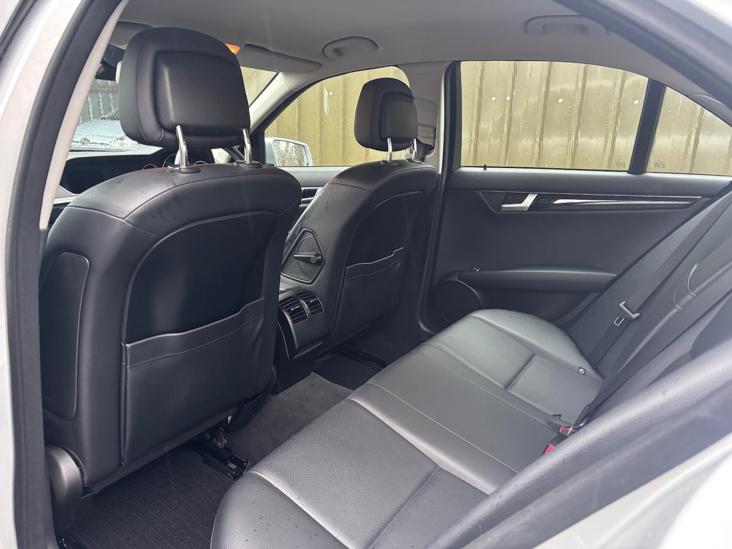 Used Mercedes-Benz C Class 2013 for sale - 77366848: Photo 16