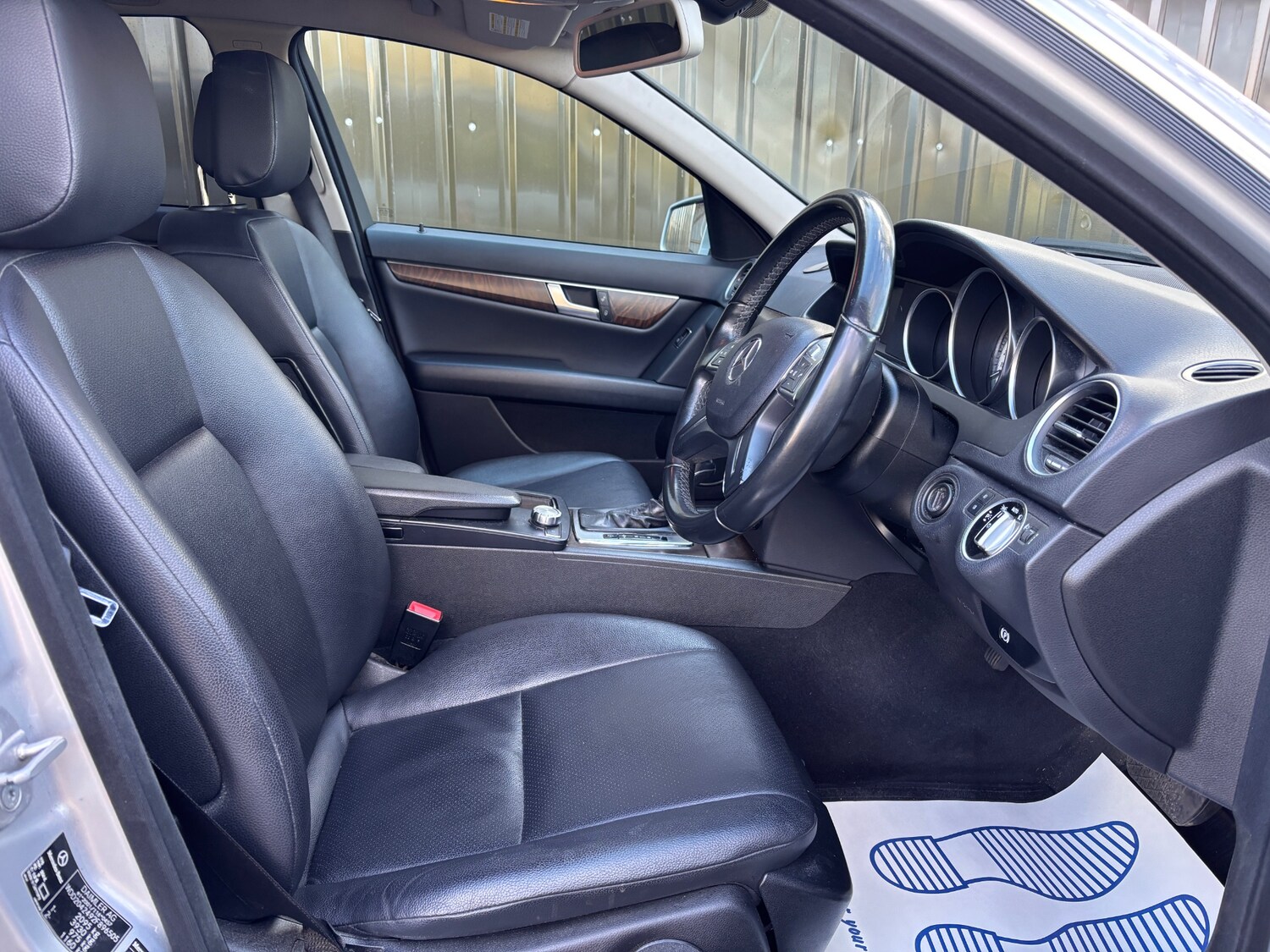 Used Mercedes-Benz C Class 2012 for sale - 77556052: Photo 11