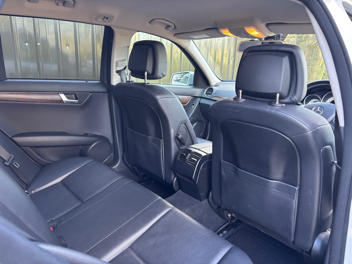 Used Mercedes-Benz C Class 2012 for sale - 77556052: Photo 14