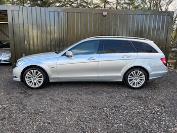 Used Mercedes-Benz C Class 2012 for sale - 77556052: Photo