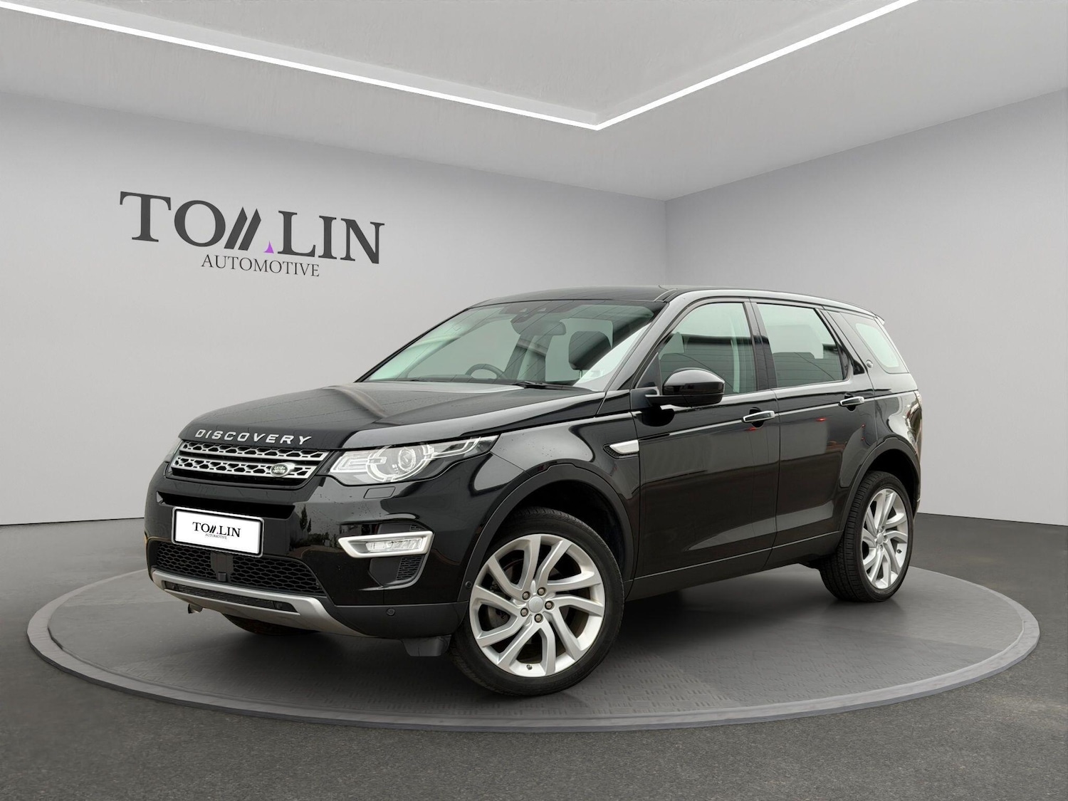 Used Land Rover Discovery Sport 2019 for sale - 76737990: Photo 1