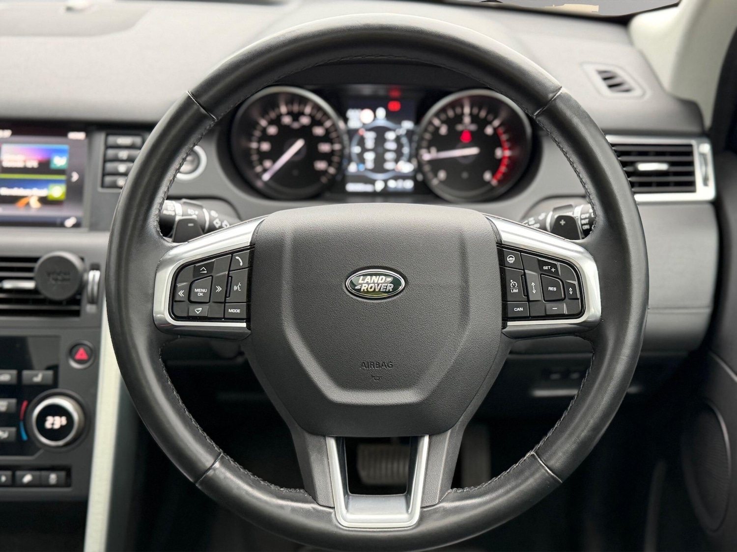 Used Land Rover Discovery Sport 2019 for sale - 76737990: Photo 21