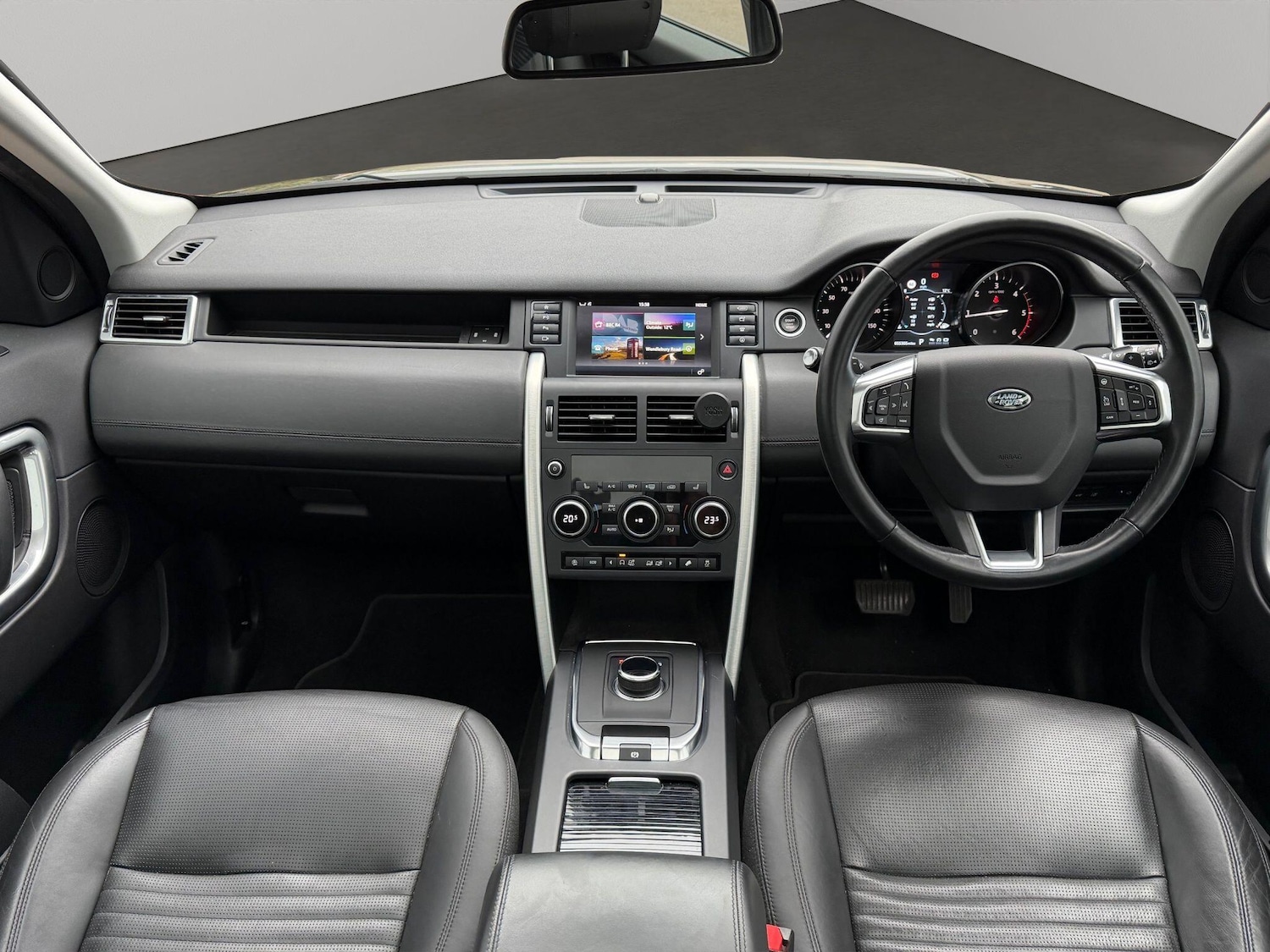 Used Land Rover Discovery Sport 2019 for sale - 76737990: Photo 3