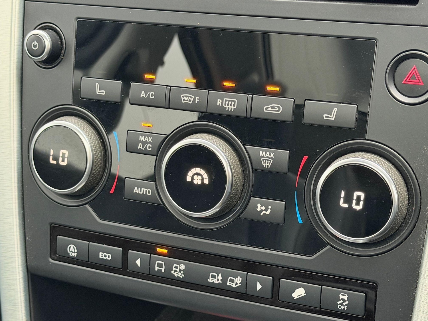 Used Land Rover Discovery Sport 2019 for sale - 76737990: Photo 41