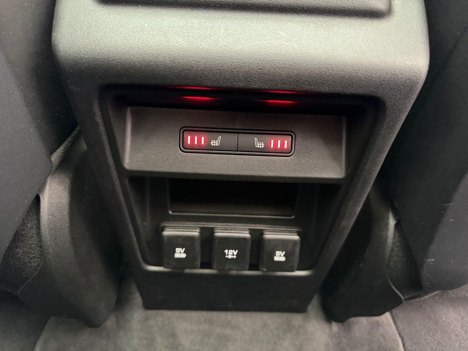 Used Land Rover Discovery Sport 2019 for sale - 76737990: Photo 45