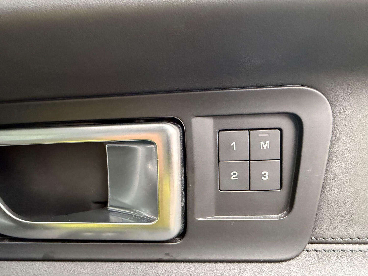 Used Land Rover Discovery Sport 2019 for sale - 76737990: Photo 47