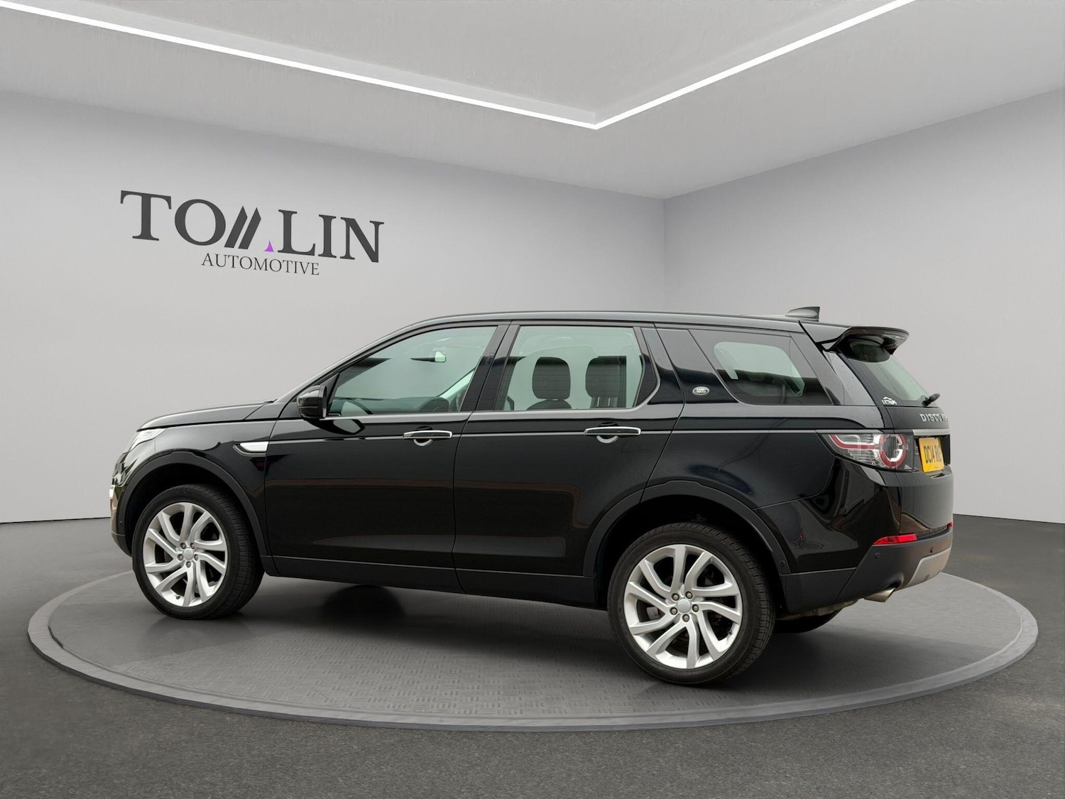 Used Land Rover Discovery Sport 2019 for sale - 76737990: Photo 6