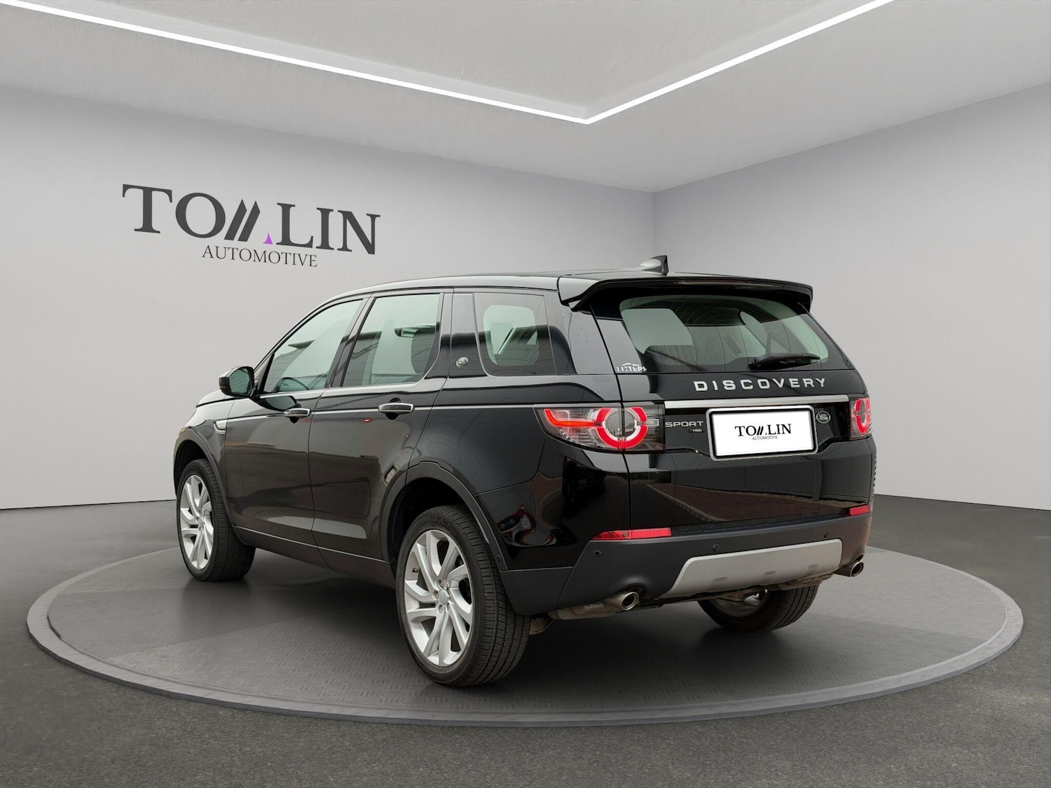 Used Land Rover Discovery Sport 2019 for sale - 76737990: Photo 8