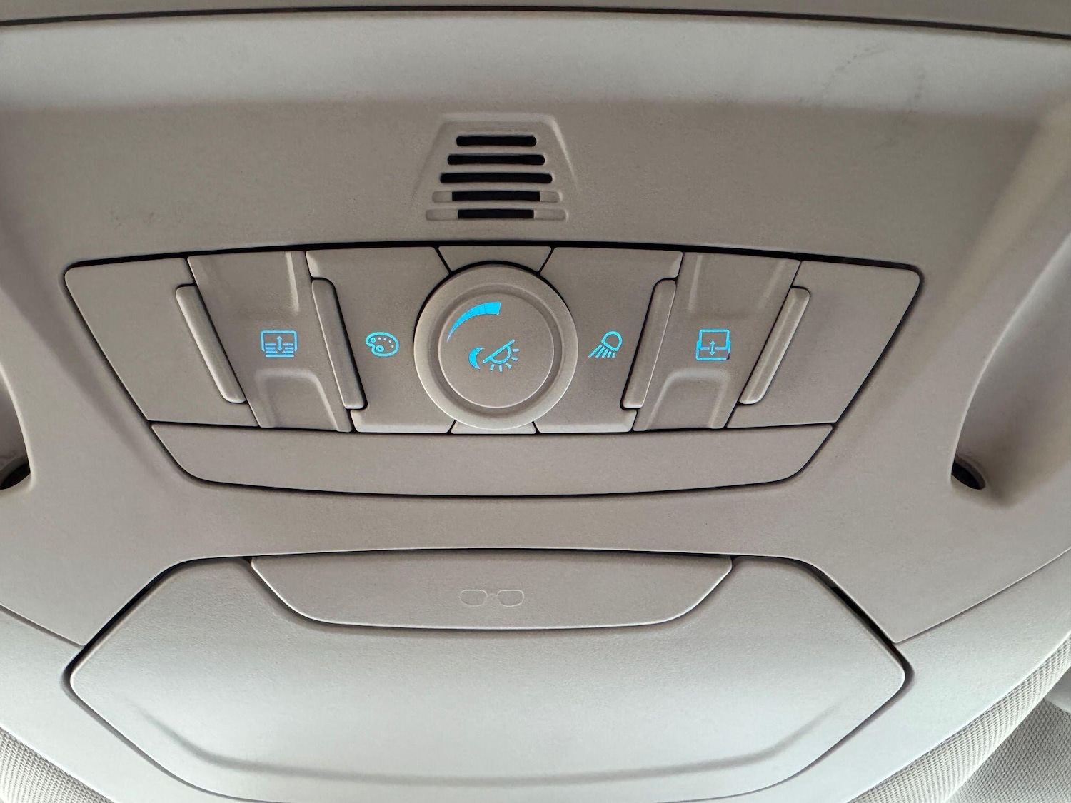 Used Ford Kuga 2016 for sale - 76743343: Photo 30