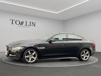 Used Jaguar XE 2018 for sale - 77215116: Photo