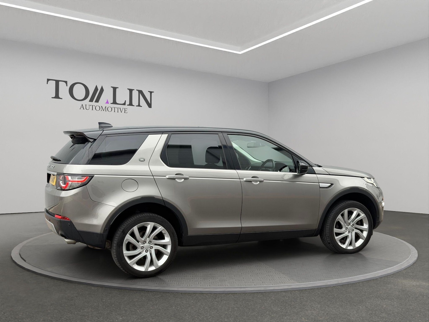 Used Land Rover Discovery Sport 2018 for sale - 77523778: Photo 13