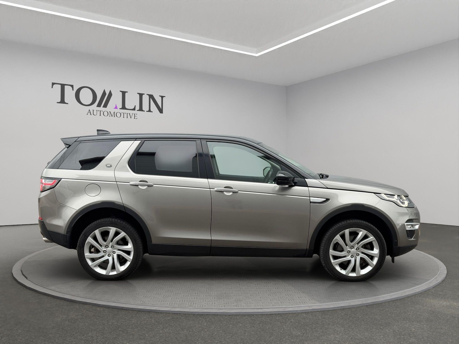 Used Land Rover Discovery Sport 2018 for sale - 77523778: Photo 14