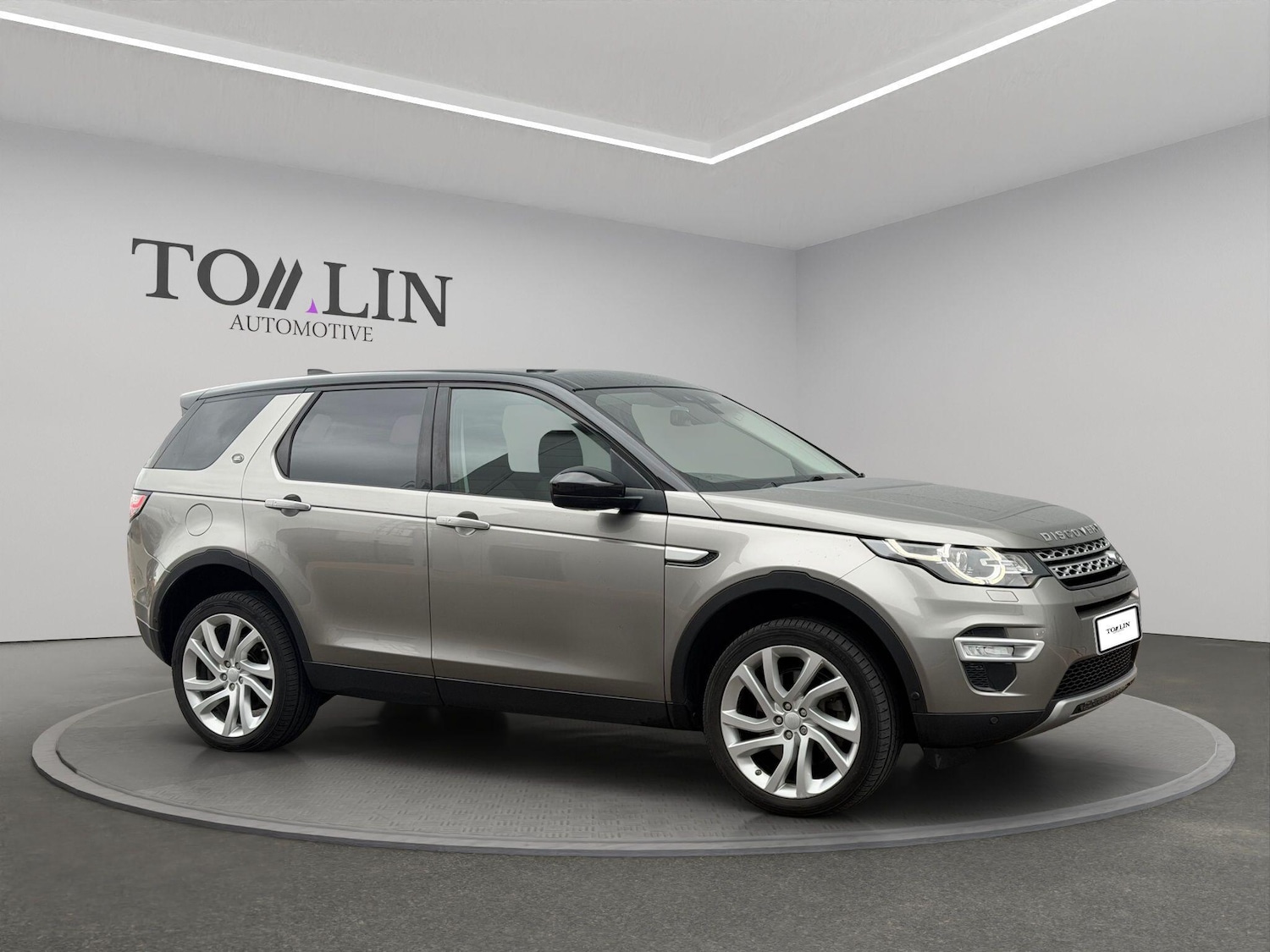 Used Land Rover Discovery Sport 2018 for sale - 77523778: Photo 17