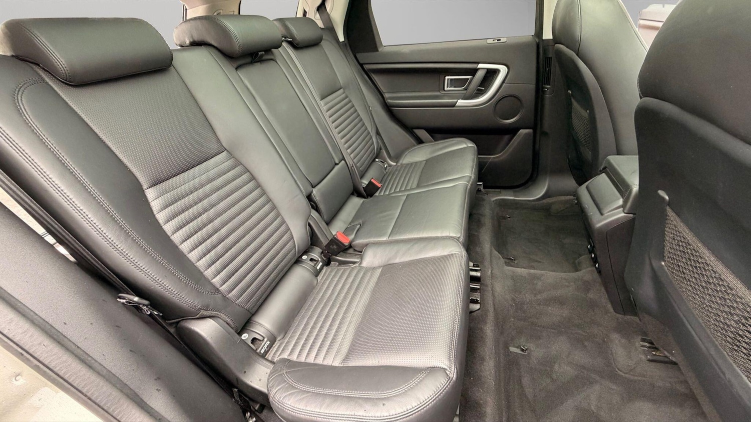 Used Land Rover Discovery Sport 2018 for sale - 77523778: Photo 31