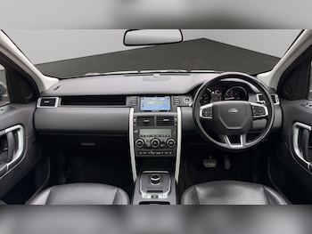 Used Land Rover Discovery Sport 2018 for sale - 77523778: Photo