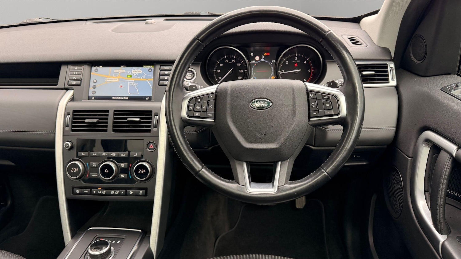 Used Land Rover Discovery Sport 2018 for sale - 77523778: Photo 40