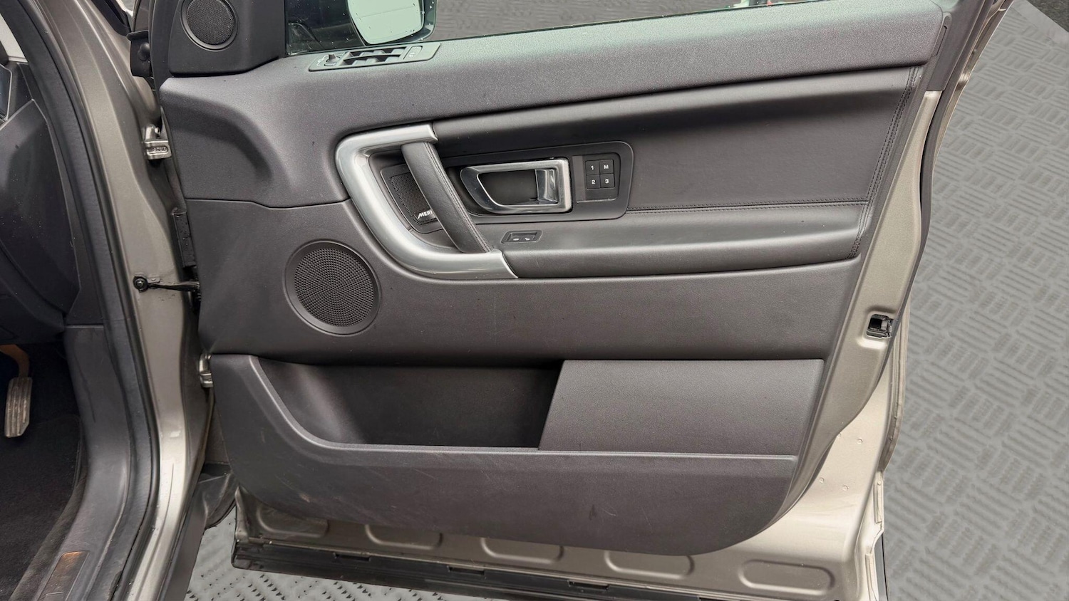 Used Land Rover Discovery Sport 2018 for sale - 77523778: Photo 41