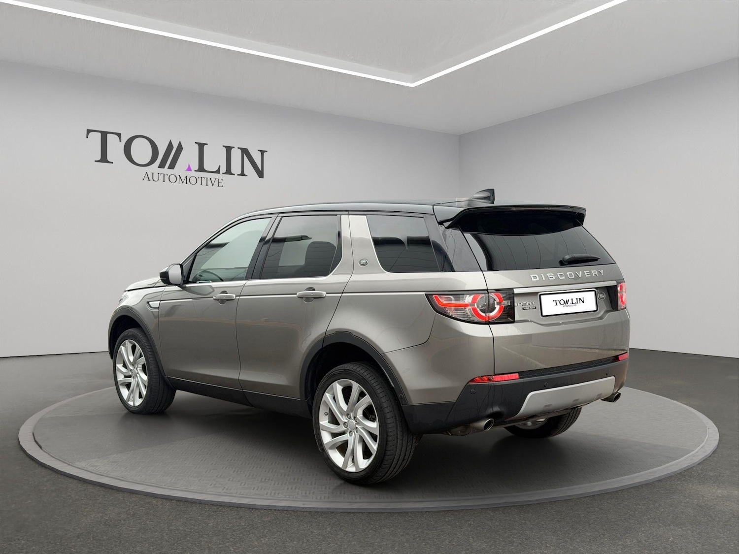 Used Land Rover Discovery Sport 2018 for sale - 77523778: Photo 6