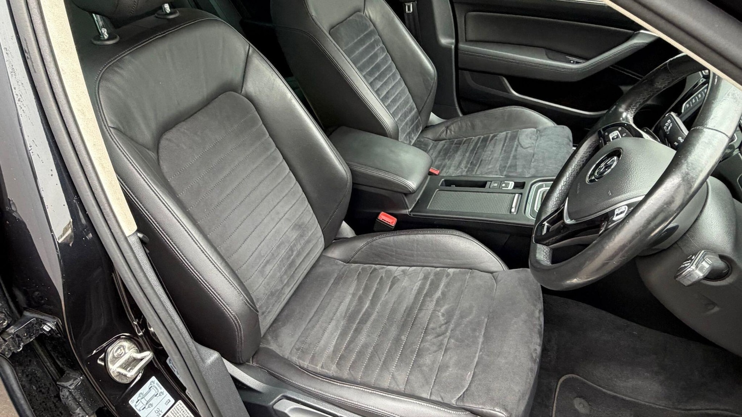 Used Volkswagen Passat 2016 for sale - 76737995: Photo 13