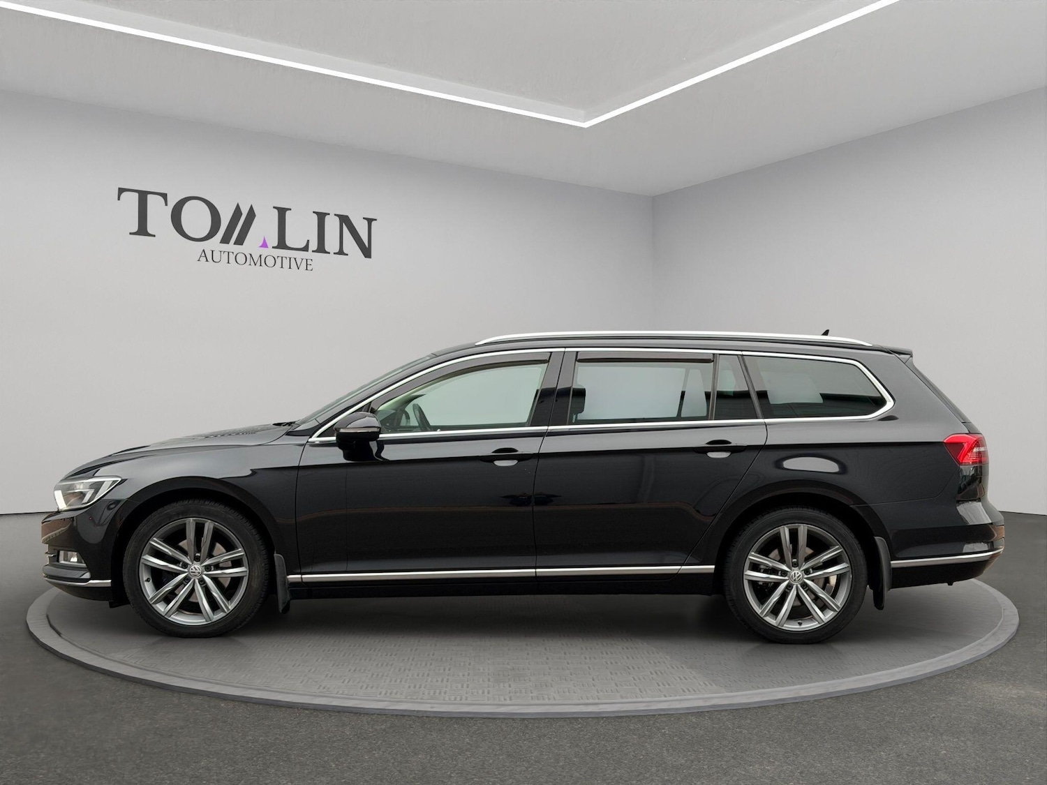 Used Volkswagen Passat 2016 for sale - 76737995: Photo 2