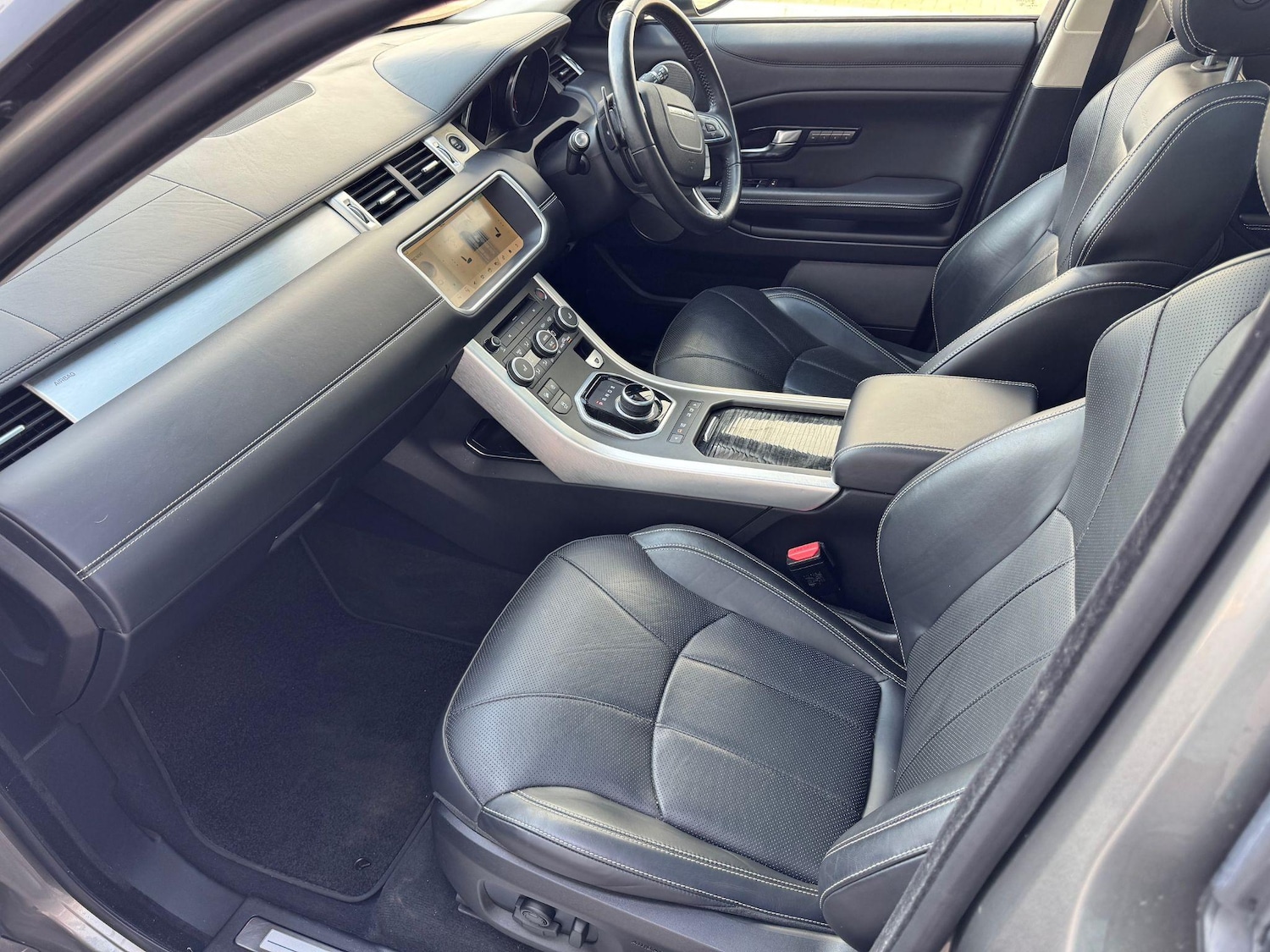 Used Land Rover Range Rover Evoque 2018 for sale - 76899353: Photo 44