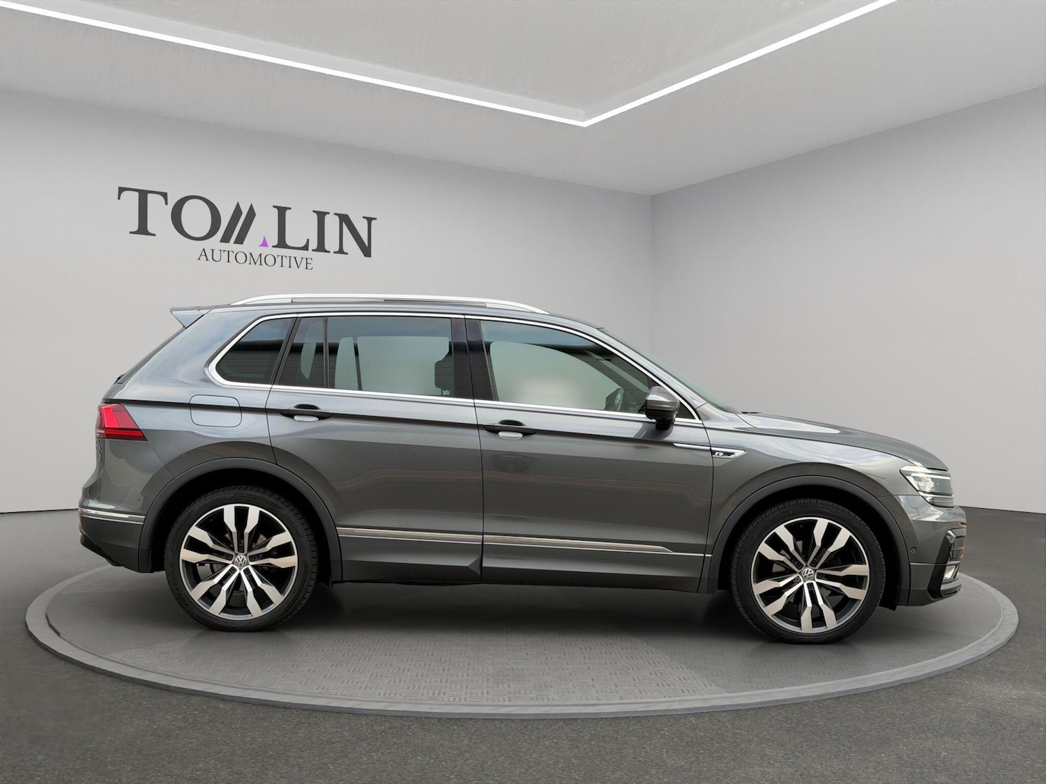 Used Volkswagen Tiguan 2017 for sale - 76737993: Photo 14