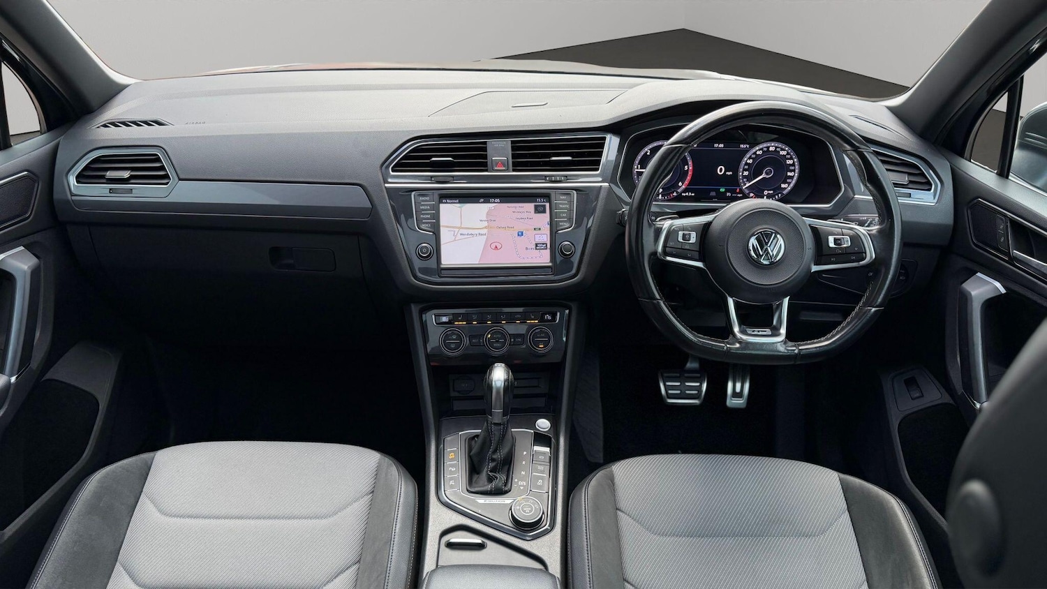 Used Volkswagen Tiguan 2017 for sale - 76737993: Photo 23