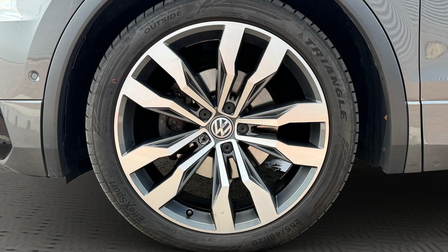 Used Volkswagen Tiguan 2017 for sale - 76737993: Photo 29