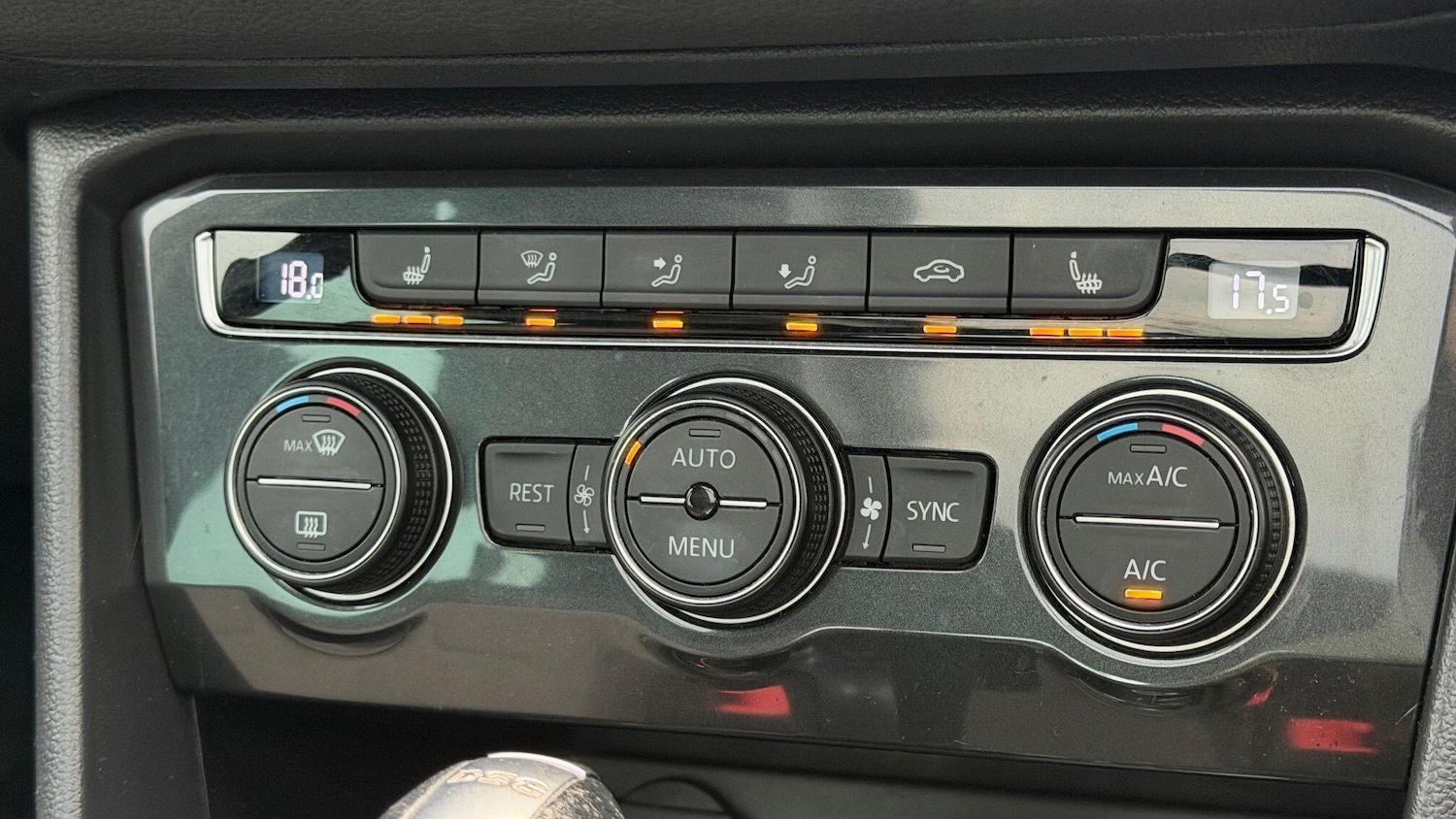 Used Volkswagen Tiguan 2017 for sale - 76737993: Photo 36