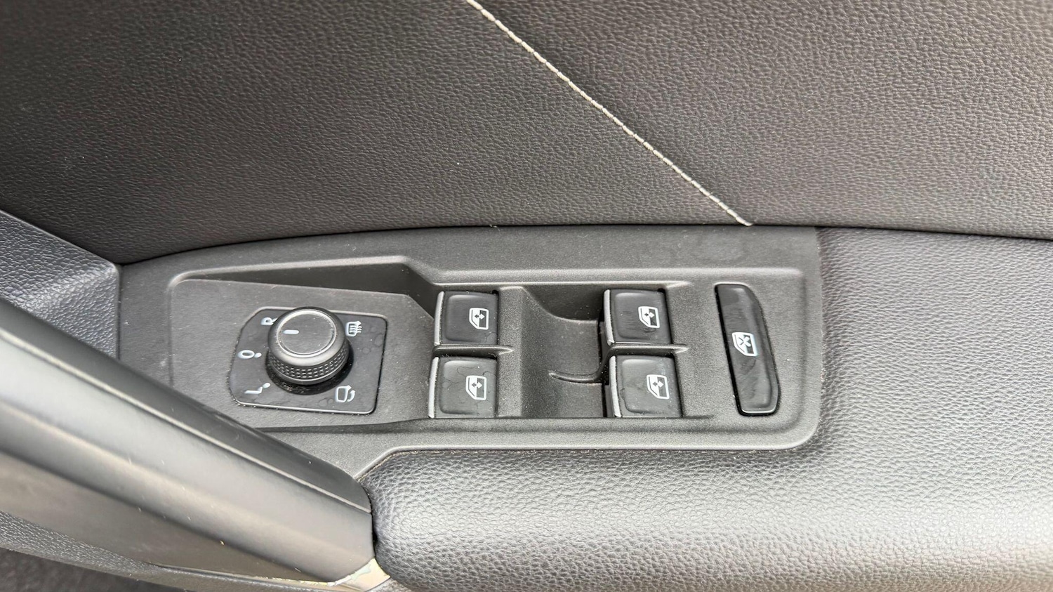 Used Volkswagen Tiguan 2017 for sale - 76737993: Photo 38