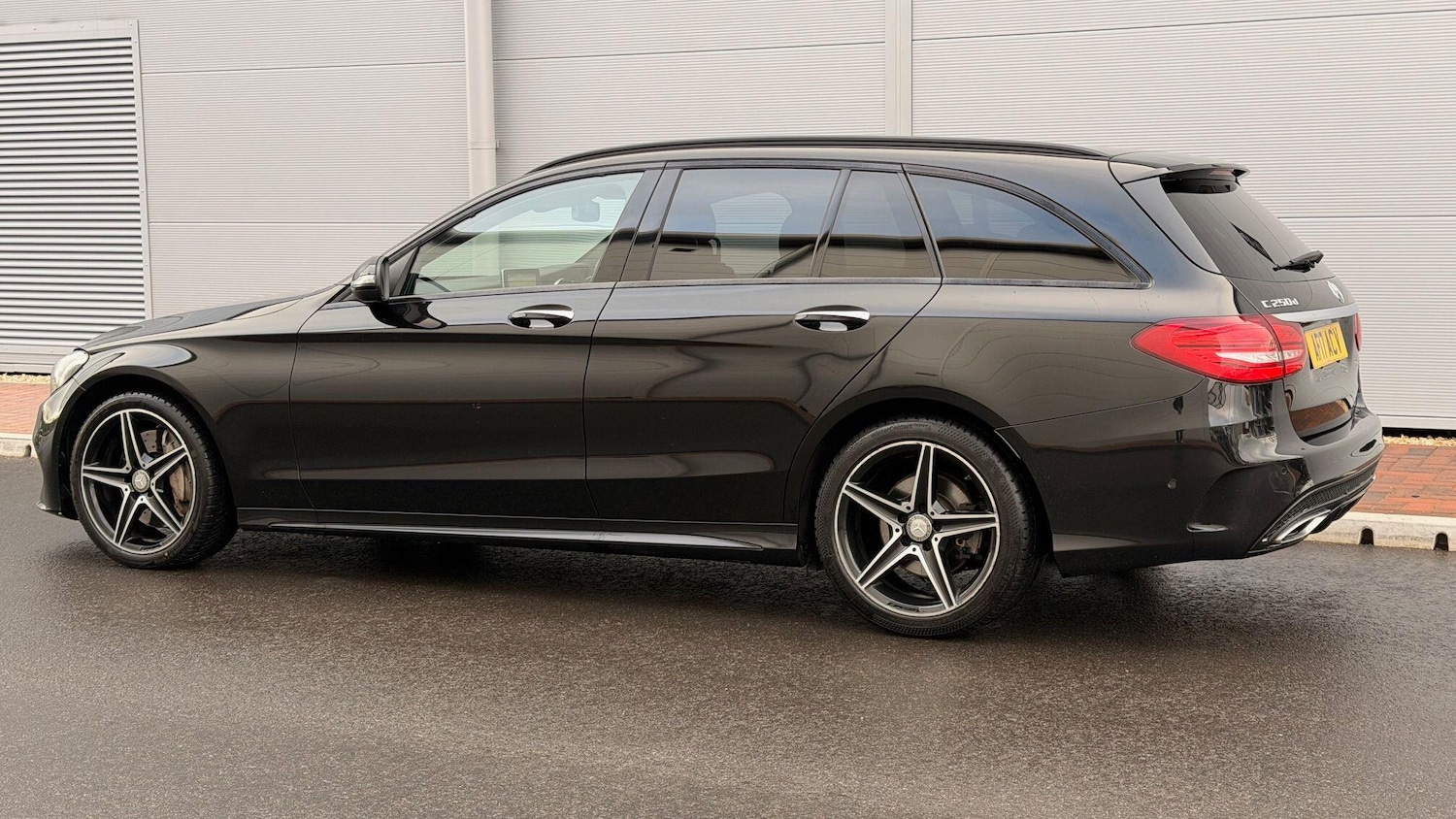 Used Mercedes-Benz C Class 2017 for sale - 77441214: Photo 7