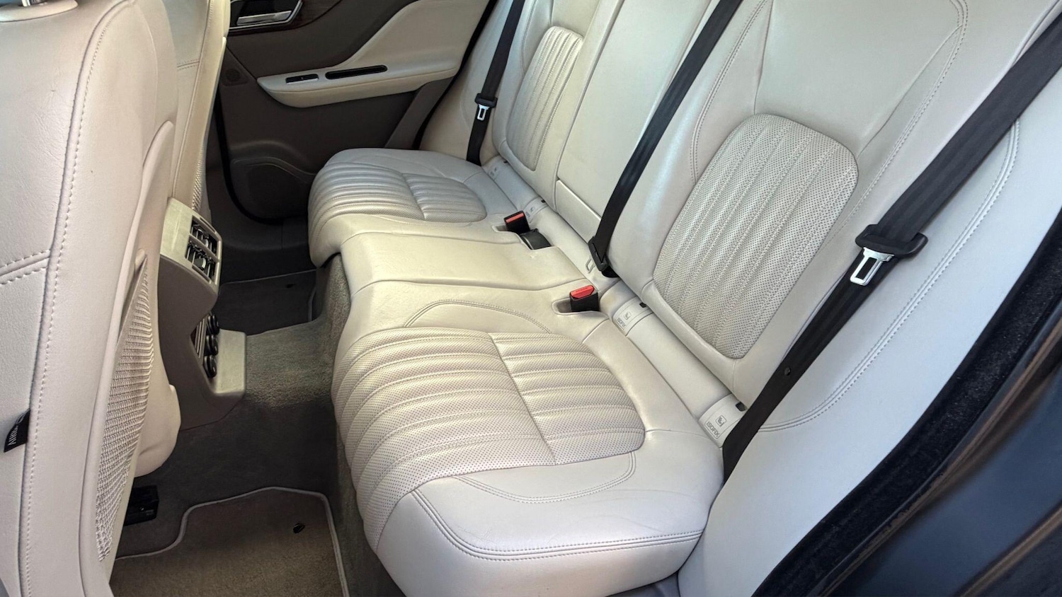 Used Jaguar F-Pace 2017 for sale - 76742914: Photo 27