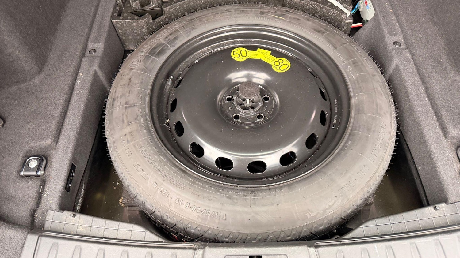 Used Jaguar F-Pace 2017 for sale - 76742914: Photo 44