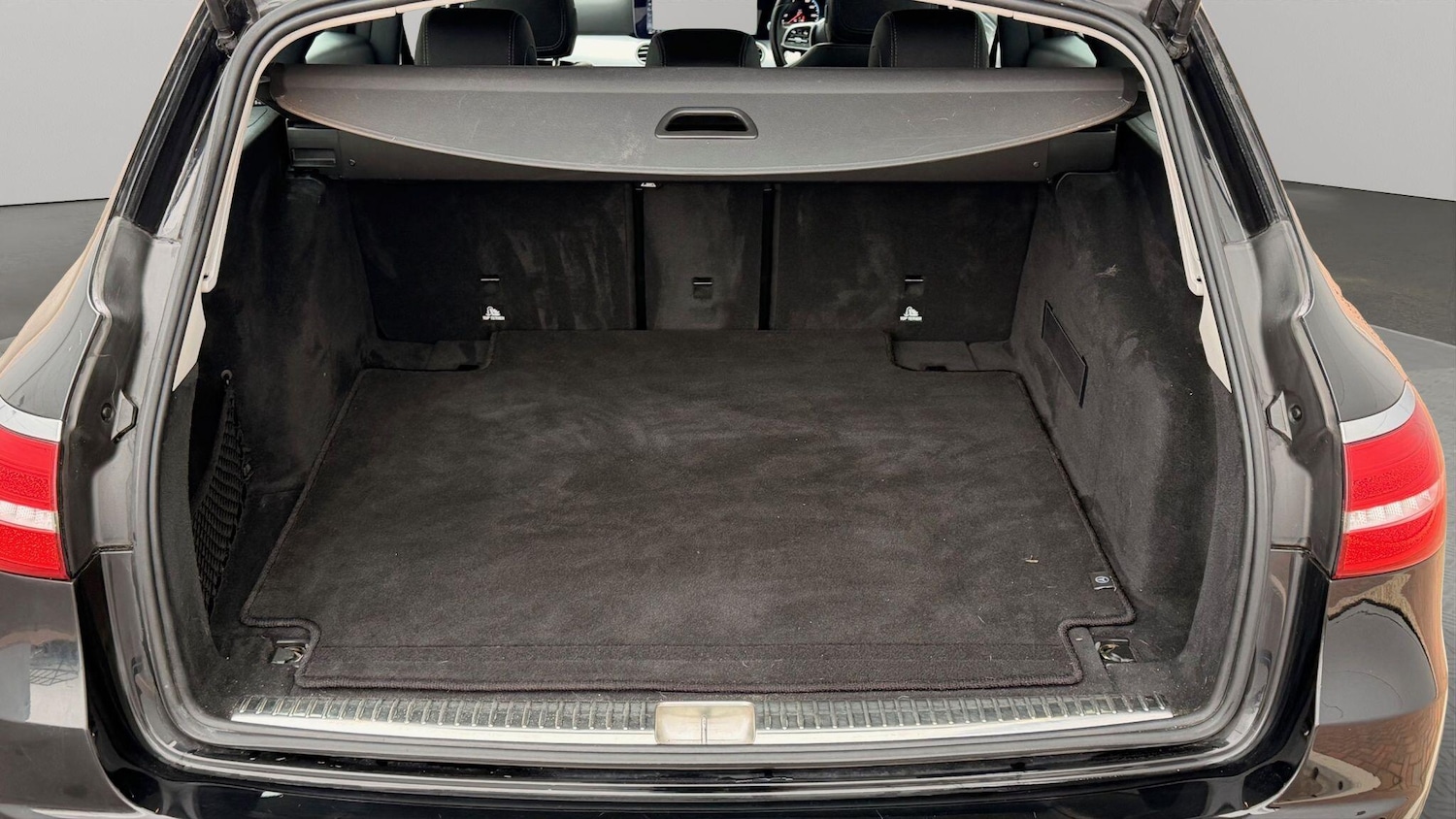 Used Mercedes-Benz E Class 2019 for sale - 77599073: Photo 32