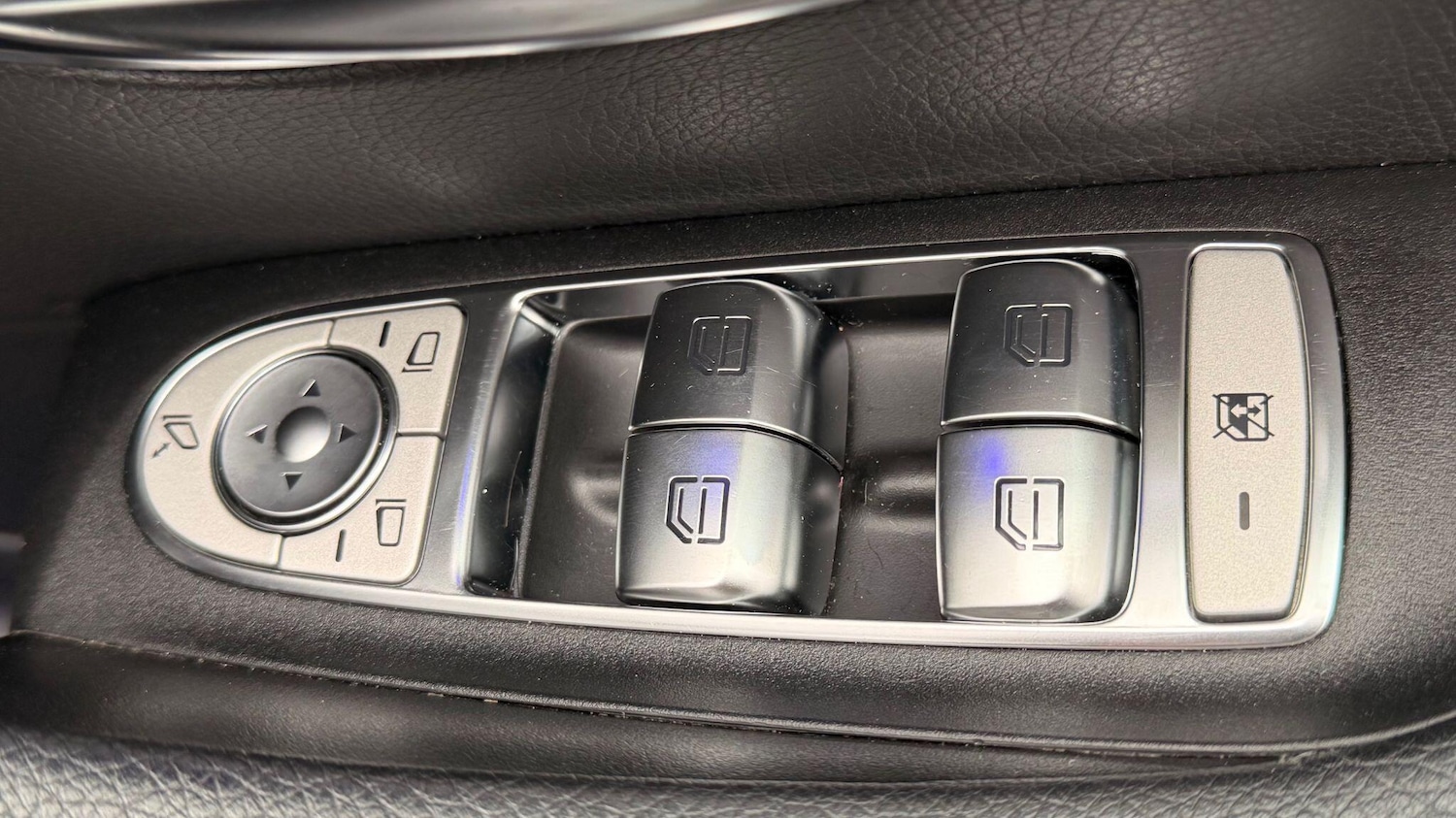 Used Mercedes-Benz E Class 2019 for sale - 77599073: Photo 56