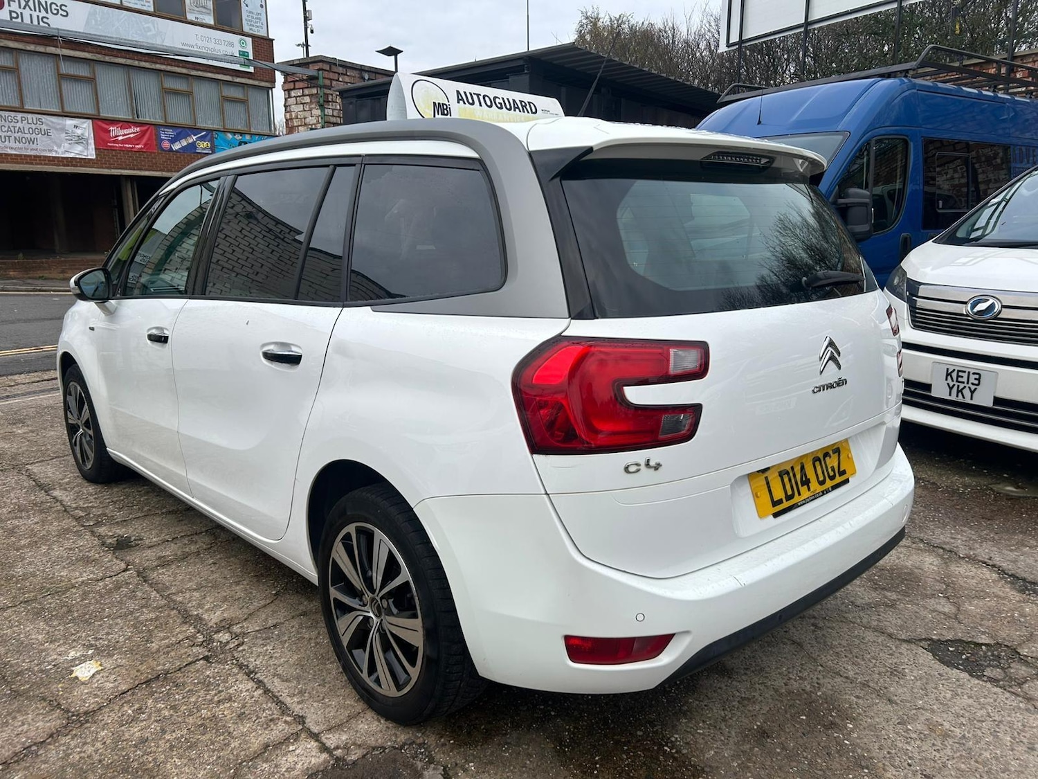 Used Citroen C4 Grand Picasso 2014 for sale - 76592615: Photo 4