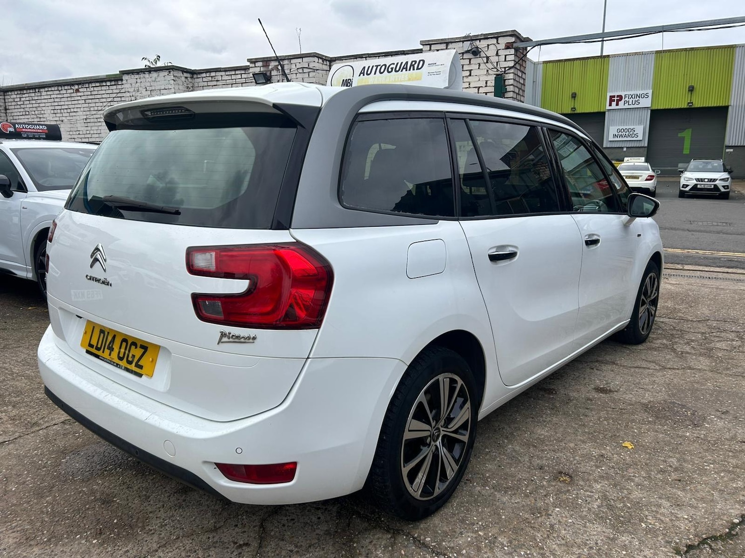 Used Citroen C4 Grand Picasso 2014 for sale - 76592615: Photo 5